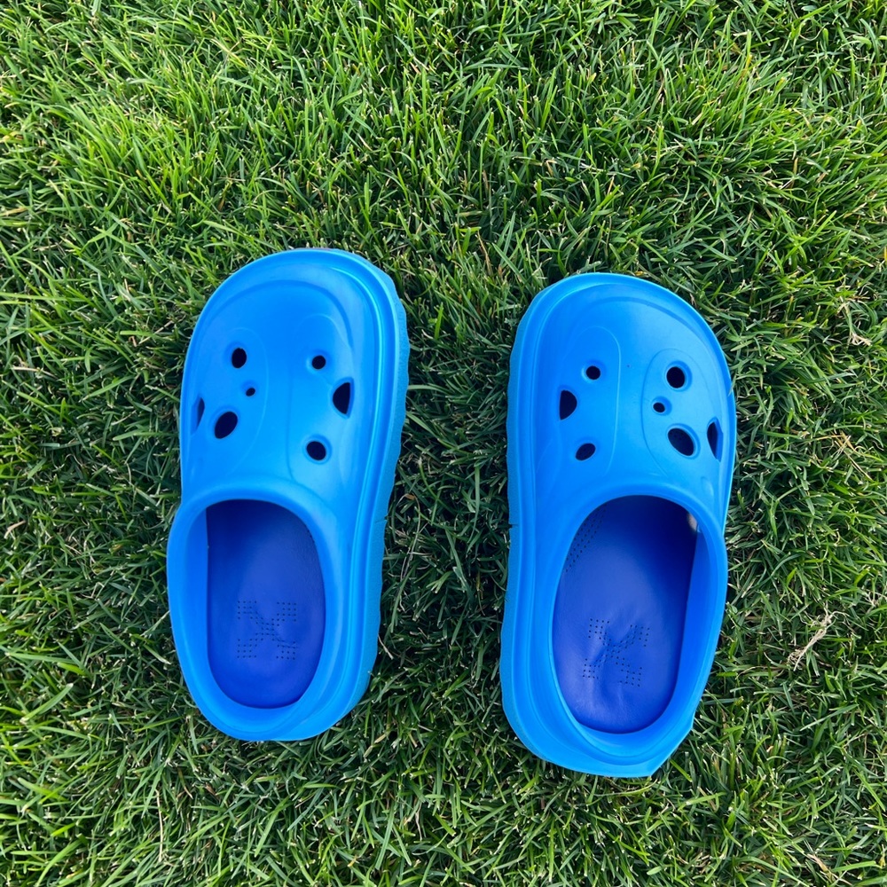 Off white sandals